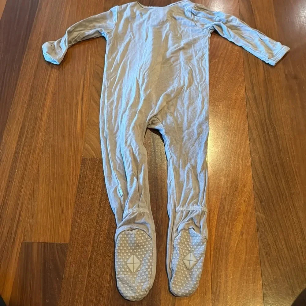 Kyte BABY: Zippered Footie in Mushroom 6-12 Months - Picture 3 of 5